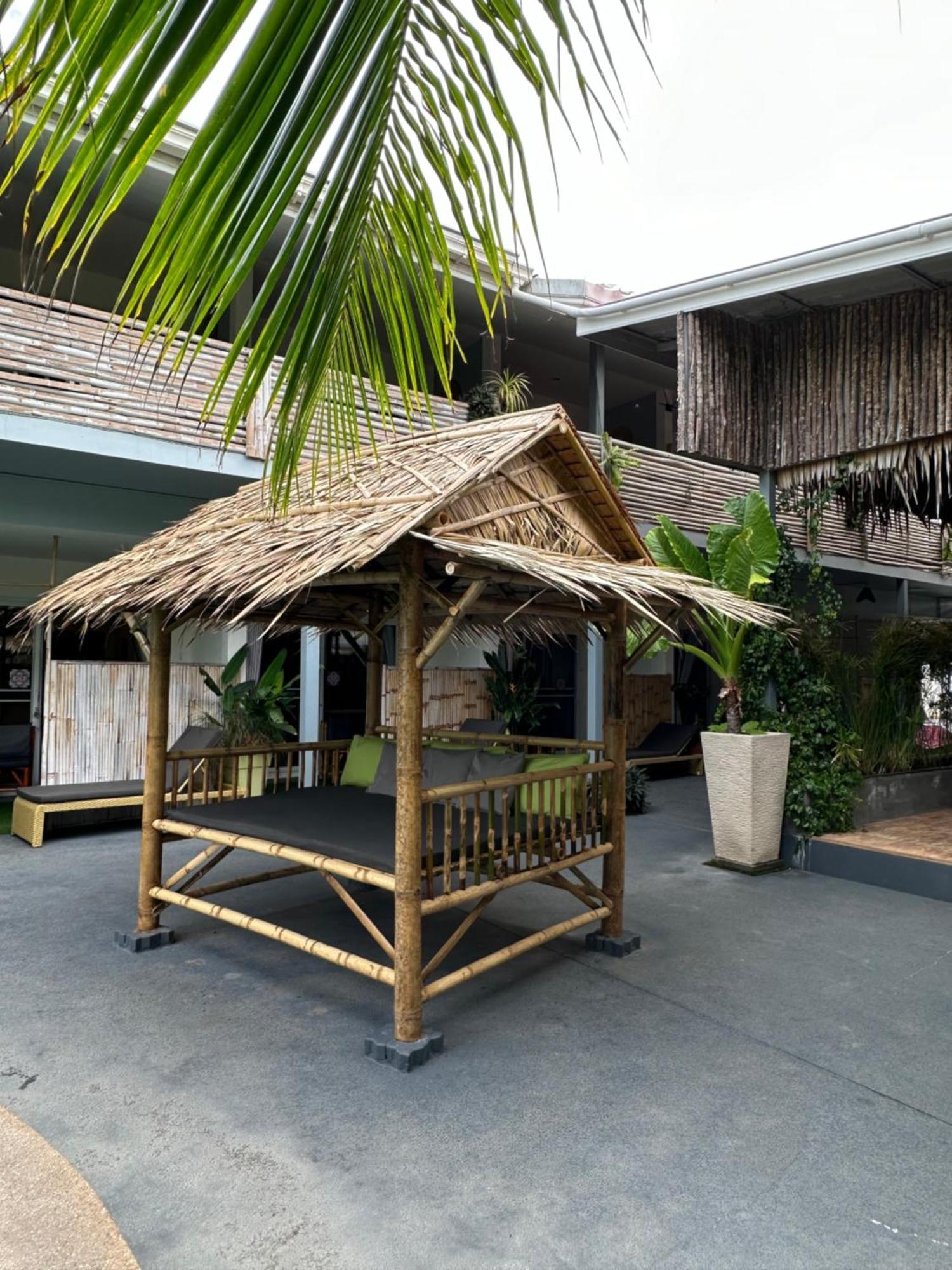 Hotell Samui Zenity 3*